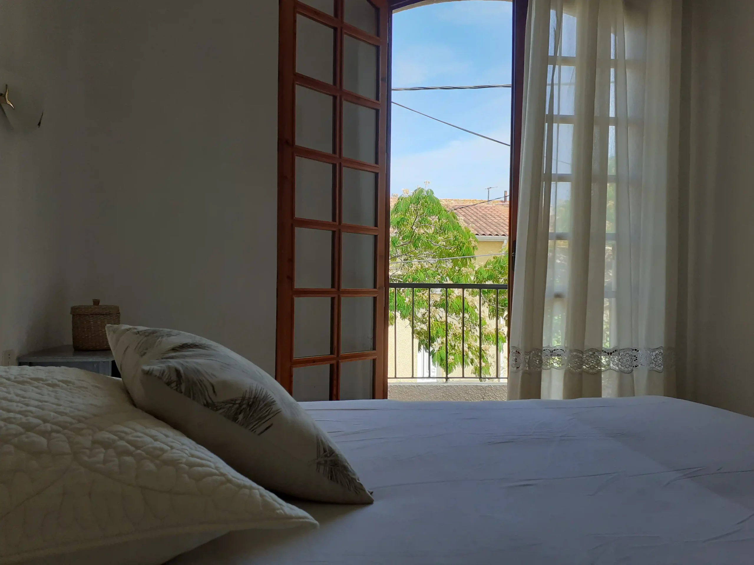 chambre-lys-maison-beau-m